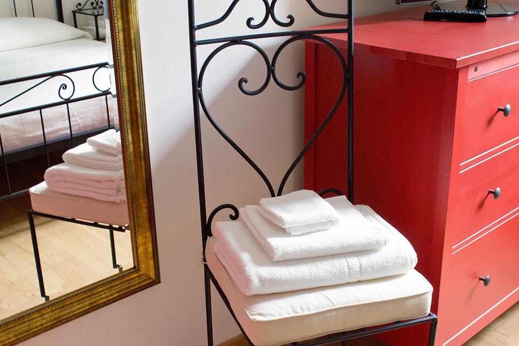 Bernardone Otel Camaiore Oda fotoğraf